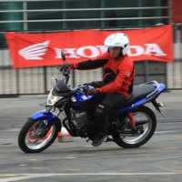 Spesifikasi: Honda Verza 150cc SW dan CW RESMI AHM (Jan-2013)